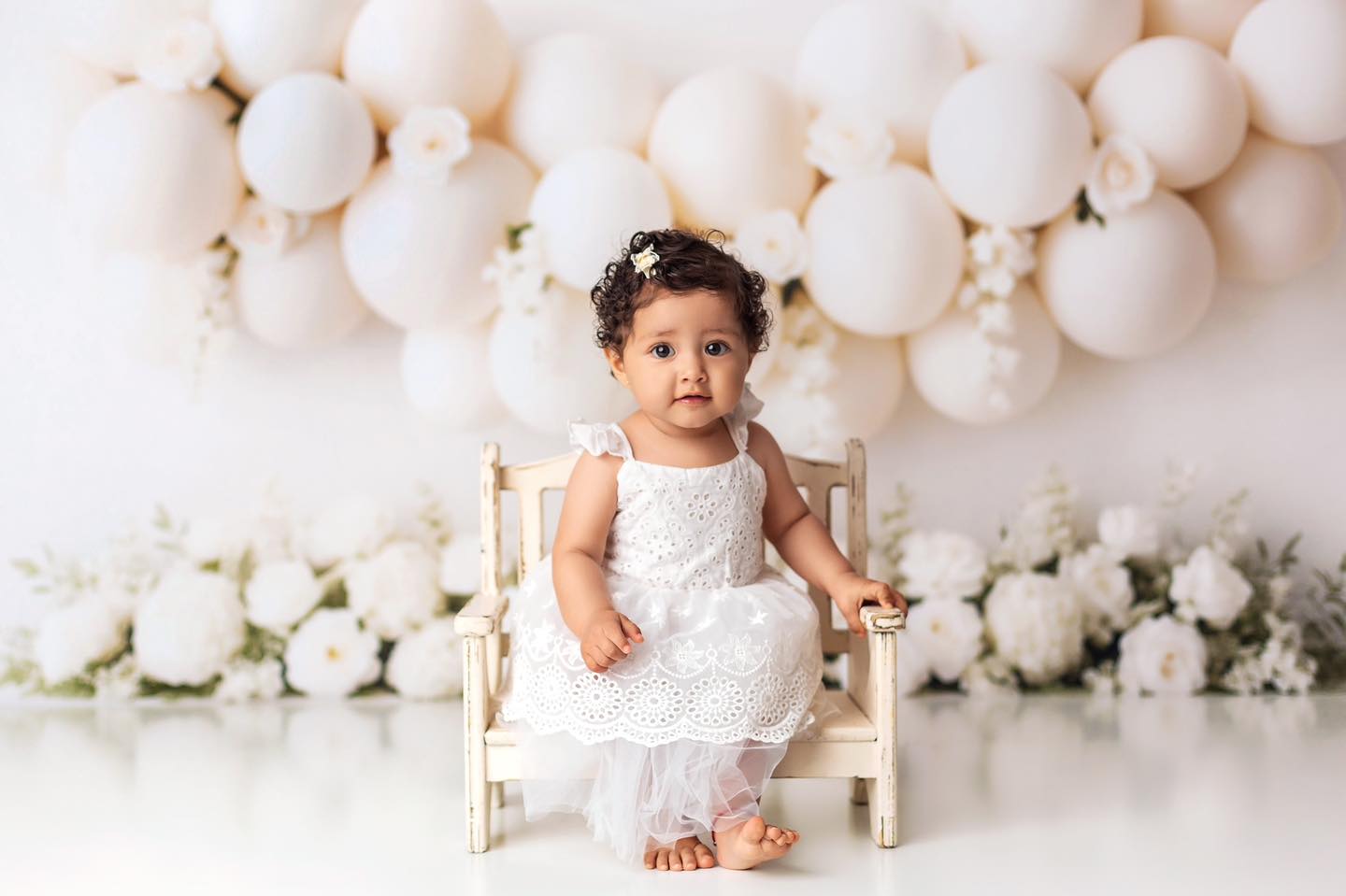 Neutral Floral Balloon Garland