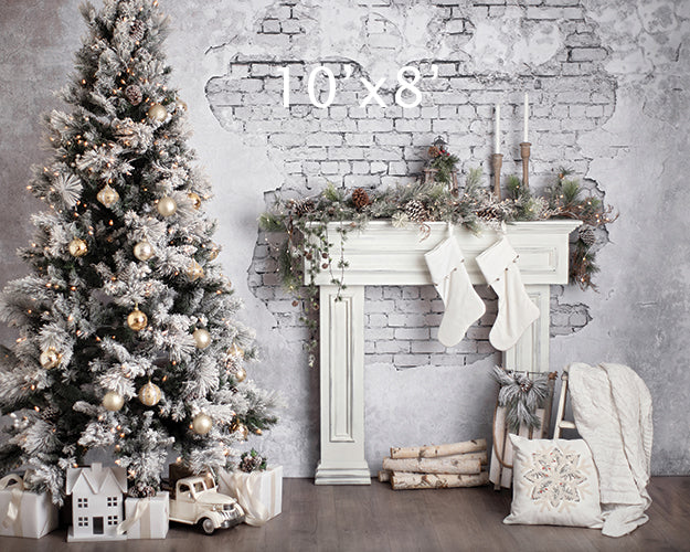 White Christmas Mantel