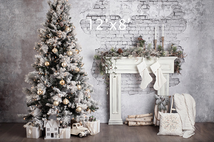 White Christmas Mantel