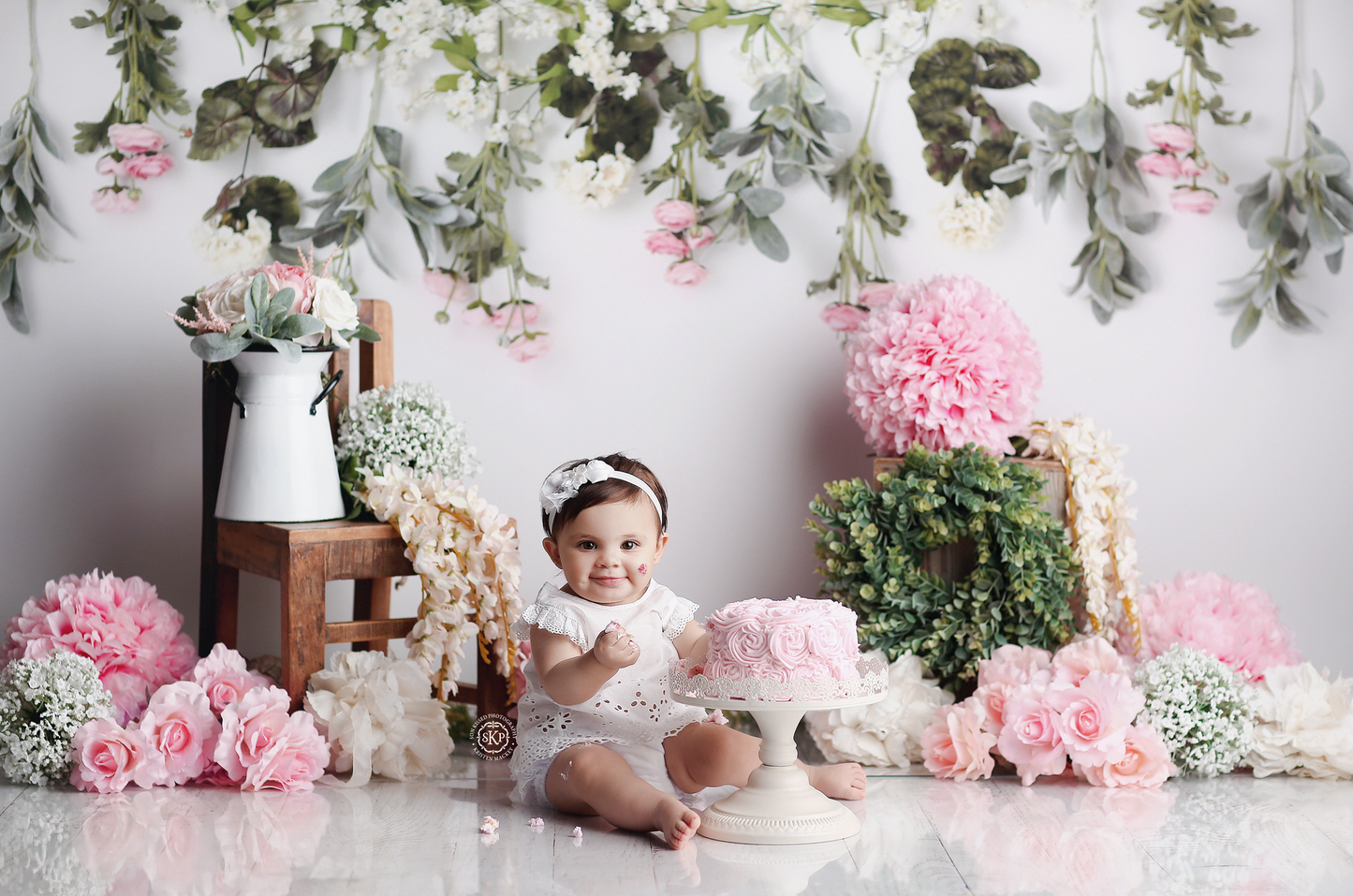Patricia Floral Garland