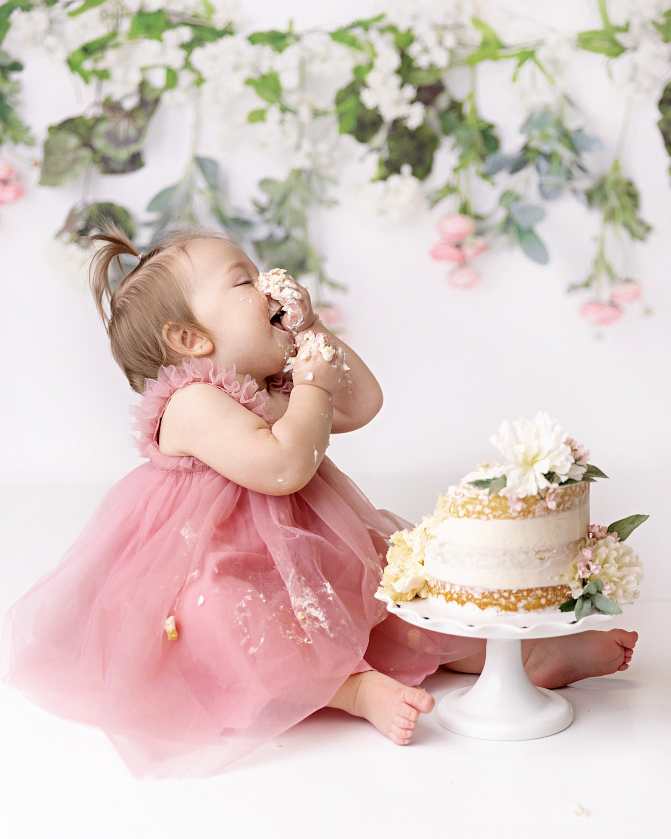 Patricia Floral Garland