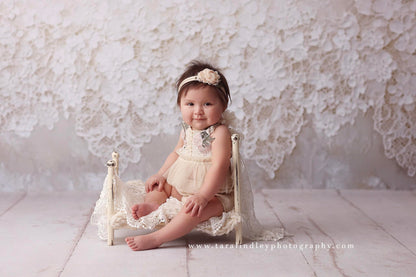 Vintage Lace Wall