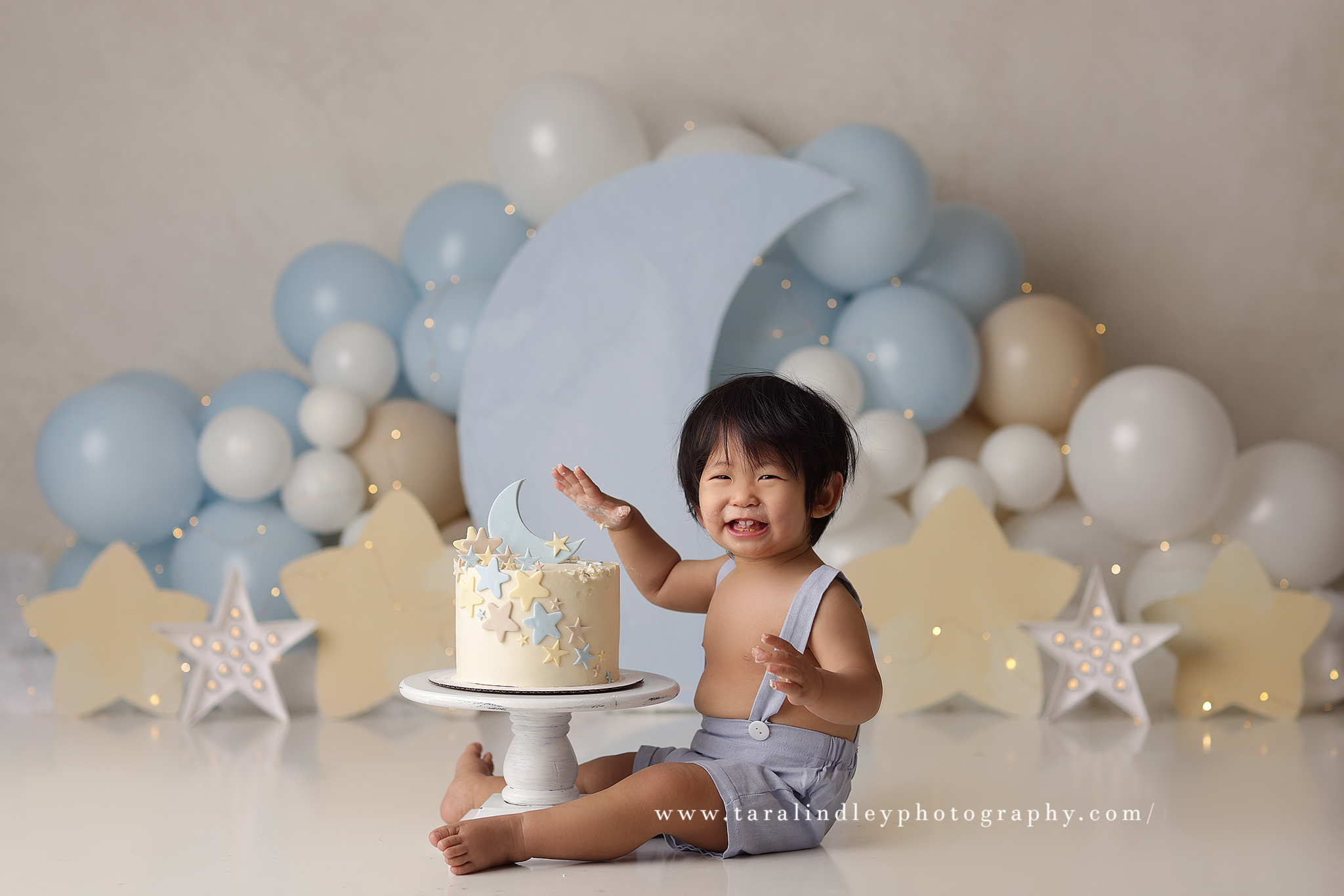Cake Smash Cake — New Moon Photography